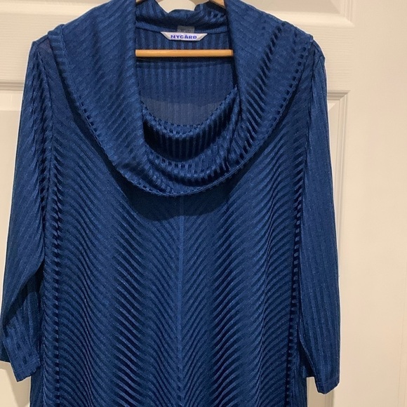 Peter Nygard Tops - Nygard  blue tunic XL